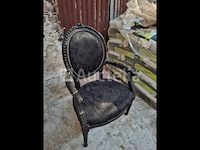 Oude fauteuil - afbeelding 1 van  1