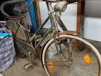 Oude fiets 'rally' - afbeelding 2 van  5