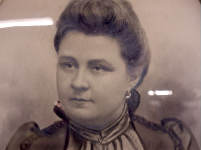 Oude foto - afbeelding 2 van  3