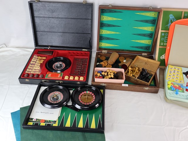 Oude gezelschapsspellen - afbeelding 2 van  6