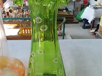 Oude glazen vaasjes h23 en h33cm - afbeelding 2 van  3