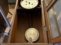 Oude hangklok + houten bord - afbeelding 2 van  3