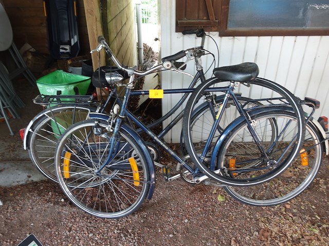 Oude herenfiets superia + damesfiets raleigh - afbeelding 1 van  5