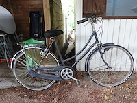 Oude herenfiets superia + damesfiets raleigh - afbeelding 3 van  5