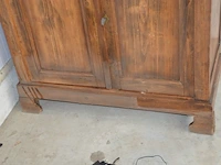Oude houten halfhoge kast 2 deuren 2 laden, 2 flessen rode wijn jp chenet - afbeelding 4 van  6