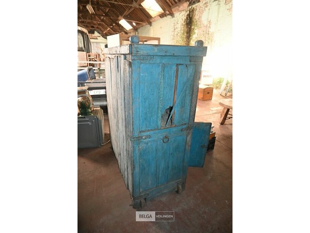 Oude houten kast - afbeelding 5 van  5
