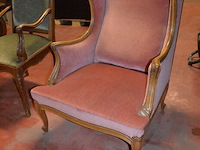 Oude houten tafel afm; 100x70x70, antieke wandtafel afm. 100x30x70, 2 clubzetels roze stoffen zit en rug, groen stoffen zetel met armleuning - afbeelding 2 van  17