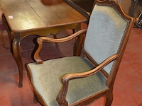 Oude houten tafel afm; 100x70x70, antieke wandtafel afm. 100x30x70, 2 clubzetels roze stoffen zit en rug, groen stoffen zetel met armleuning - afbeelding 6 van  17