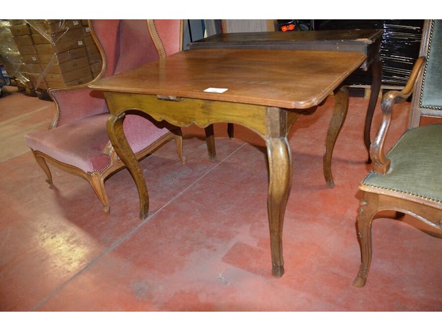 Oude houten tafel afm; 100x70x70, antieke wandtafel afm. 100x30x70, 2 clubzetels roze stoffen zit en rug, groen stoffen zetel met armleuning - afbeelding 10 van  17