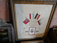 Oude kaders met schilderij en fotos - afbeelding 5 van  5