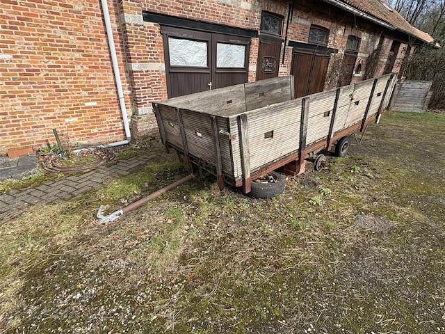 Oude kar - afbeelding 1 van  9
