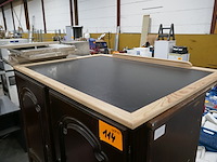 Oude kast en dergelijken - afbeelding 2 van  4