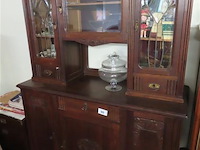 Oude kast zonder inhoud - afbeelding 1 van  3