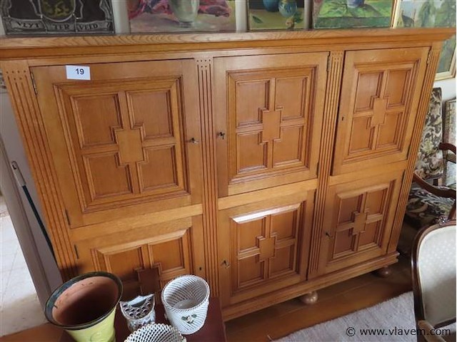 Oude kast - afbeelding 1 van  3