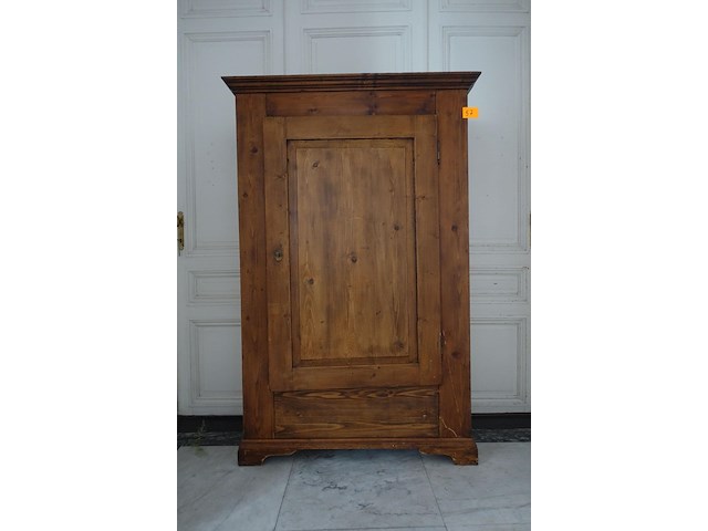 Oude kast - afbeelding 1 van  2
