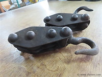 Oude katrollen - afbeelding 2 van  3