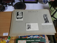 Oude kledingdracht - afbeelding 3 van  6