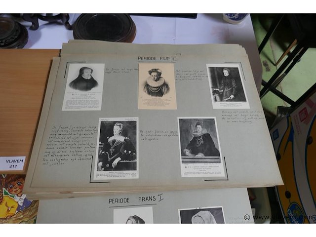 Oude kledingdracht - afbeelding 1 van  6