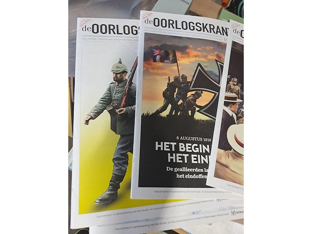 Oude kranten oorlogskranten jaar 1418 125 st - afbeelding 7 van  11