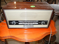 Oude lampradio - afbeelding 1 van  2