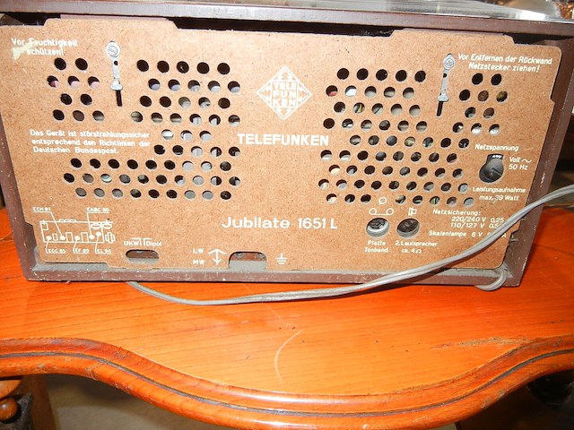 Oude lampradio - afbeelding 2 van  2