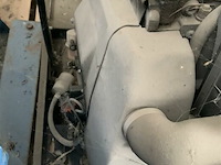 Oude motor diesel - afbeelding 3 van  3