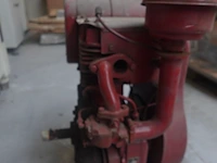 Oude motor wisoonsin - afbeelding 2 van  4