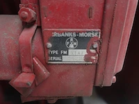 Oude motor wisoonsin - afbeelding 3 van  4