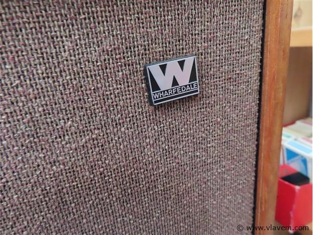 Oude muziekboxen, werking onbekend - afbeelding 2 van  3