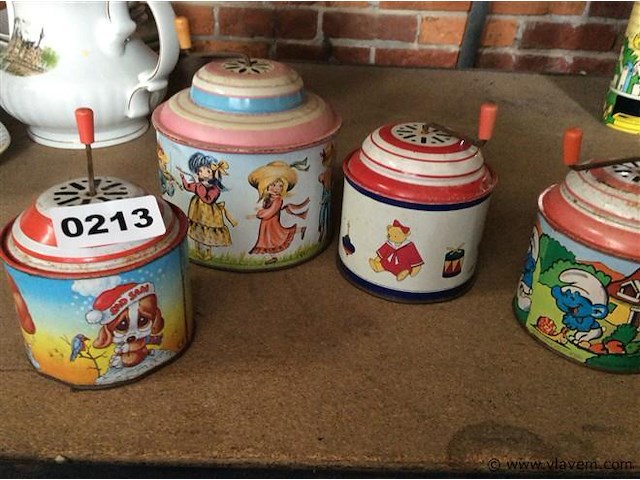 Oude muziekdoosjes - afbeelding 2 van  2