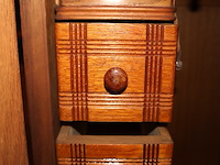 Oude naaitafel - afbeelding 7 van  7