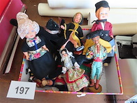 Oude popjes - afbeelding 1 van  3