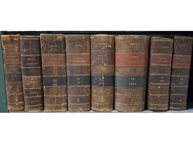 Oude publicaties - afbeelding 1 van  2