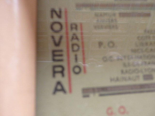 Oude radio novera - afbeelding 2 van  3