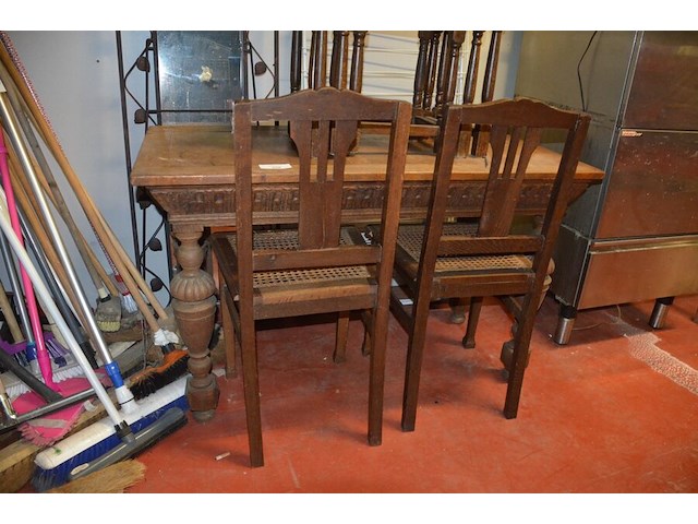Oude rechthoekige oude tafel met 2 stoelen, 3 delige bijzettafel - afbeelding 2 van  9