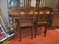 Oude rechthoekige oude tafel met 2 stoelen, 3 delige bijzettafel - afbeelding 2 van  9