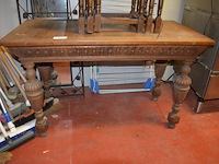 Oude rechthoekige oude tafel met 2 stoelen, 3 delige bijzettafel - afbeelding 3 van  9