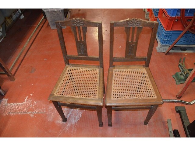 Oude rechthoekige oude tafel met 2 stoelen, 3 delige bijzettafel - afbeelding 7 van  9