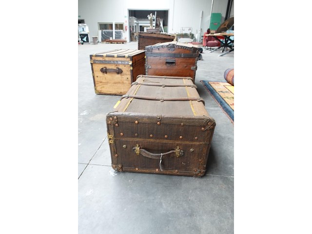 Oude reiskoffer - afbeelding 3 van  3