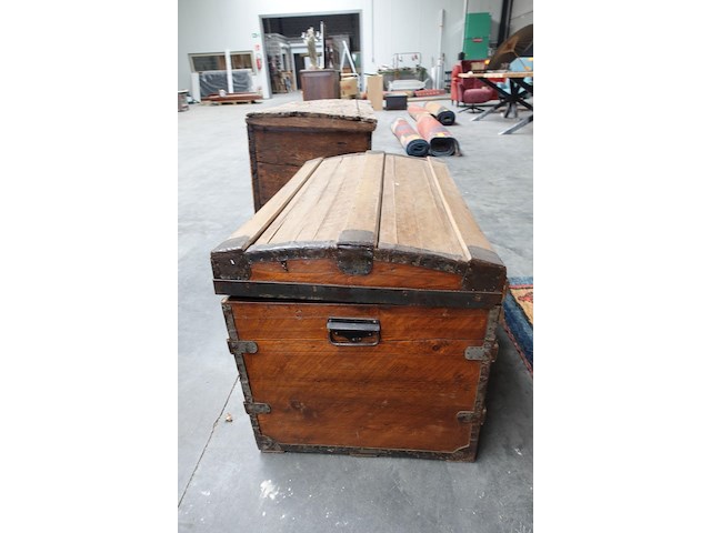 Oude reiskoffer - afbeelding 4 van  4