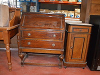 Oude secretaire 2 laden 1 valdeur, nachtkastje 1 deur 1 lade wit marmeren blad - afbeelding 2 van  8