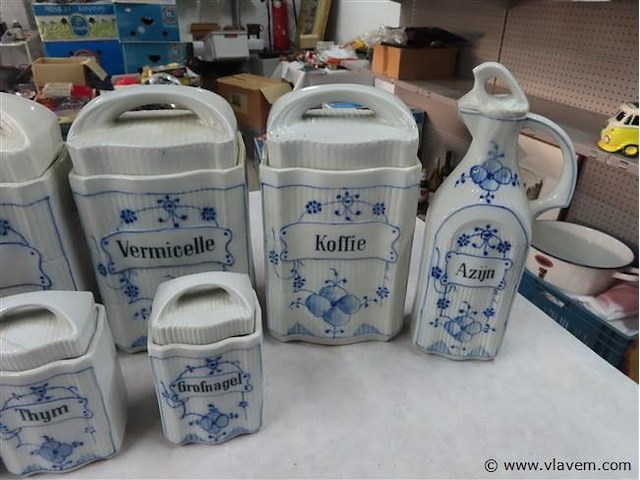 Oude set voorraadpotten - afbeelding 4 van  5