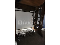 Oude singer naaimachine - afbeelding 8 van  11