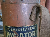 Oude sproeipomp in koper - afbeelding 2 van  5