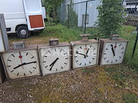 Oude stationsklokken - afbeelding 4 van  9
