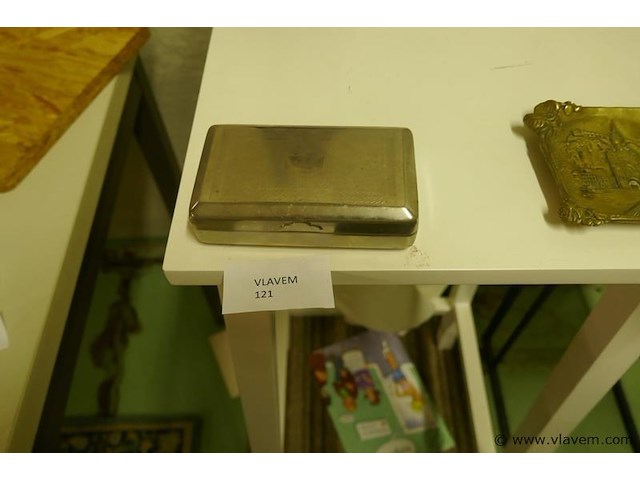 Oude tabaksdoos - afbeelding 1 van  1