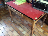 Oude tafel - afbeelding 1 van  2