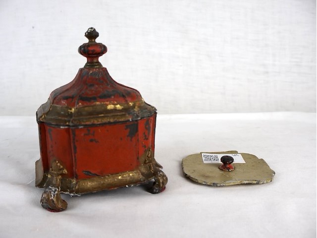 Oude tinnen tabakspot - afbeelding 1 van  6