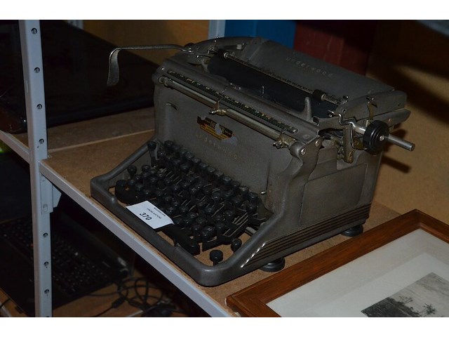 Oude typemachine underwood 6543210 - afbeelding 2 van  5