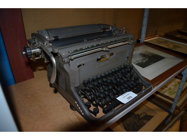 Oude typemachine underwood 6543210 - afbeelding 4 van  5